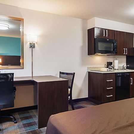 Suburban Studios Monaca - Pittsburgh Екстер'єр фото