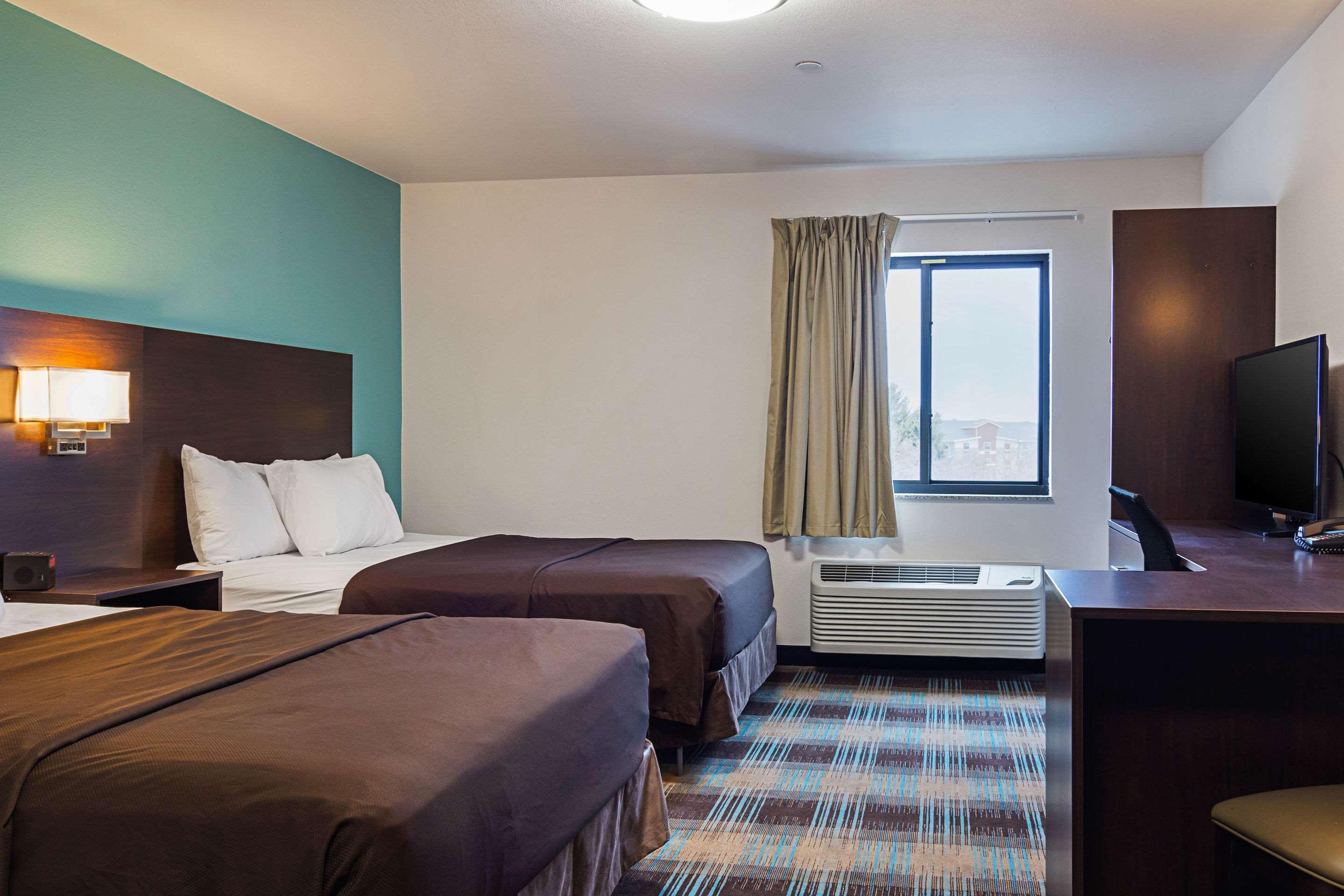 Suburban Studios Monaca - Pittsburgh Екстер'єр фото