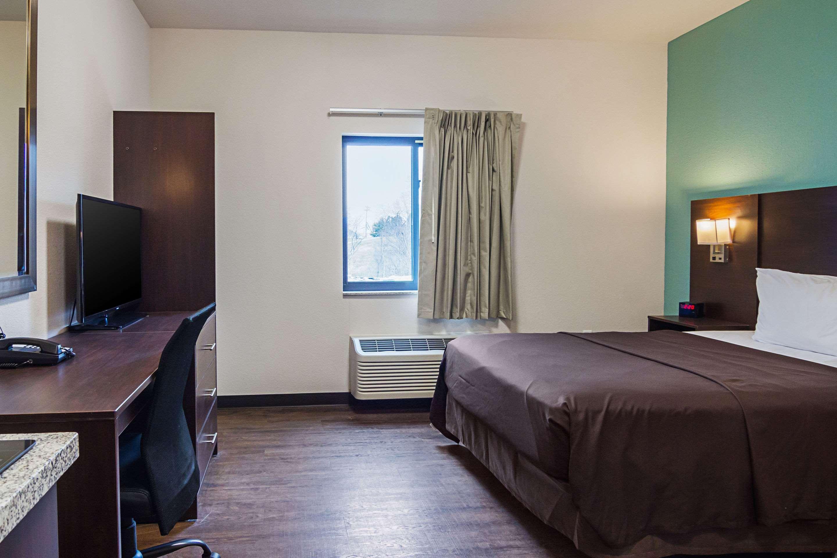 Suburban Studios Monaca - Pittsburgh Екстер'єр фото