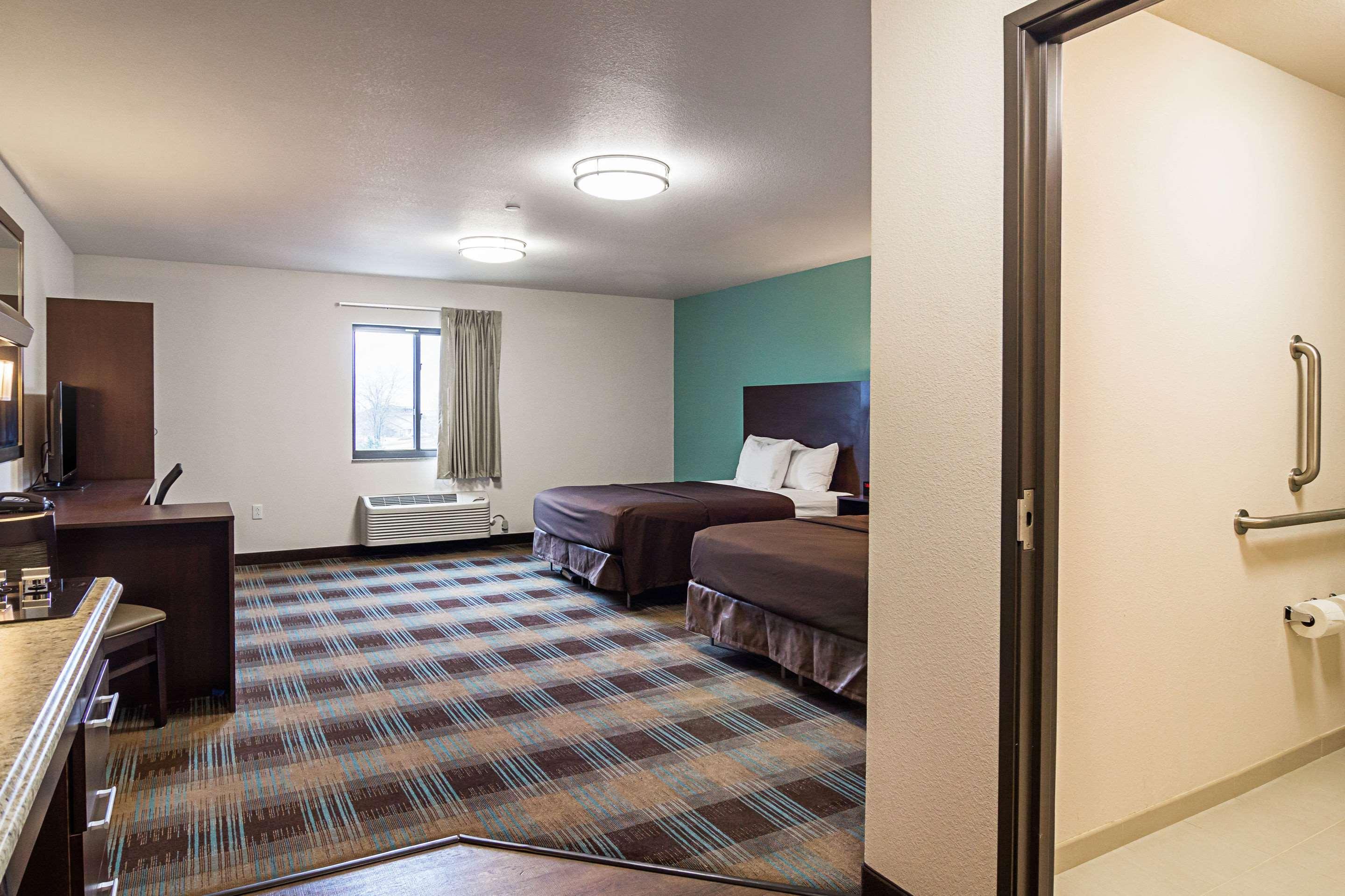 Suburban Studios Monaca - Pittsburgh Екстер'єр фото